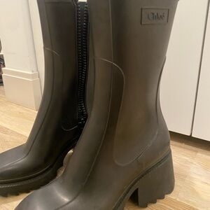 Chloe Betty Black Rain Boots